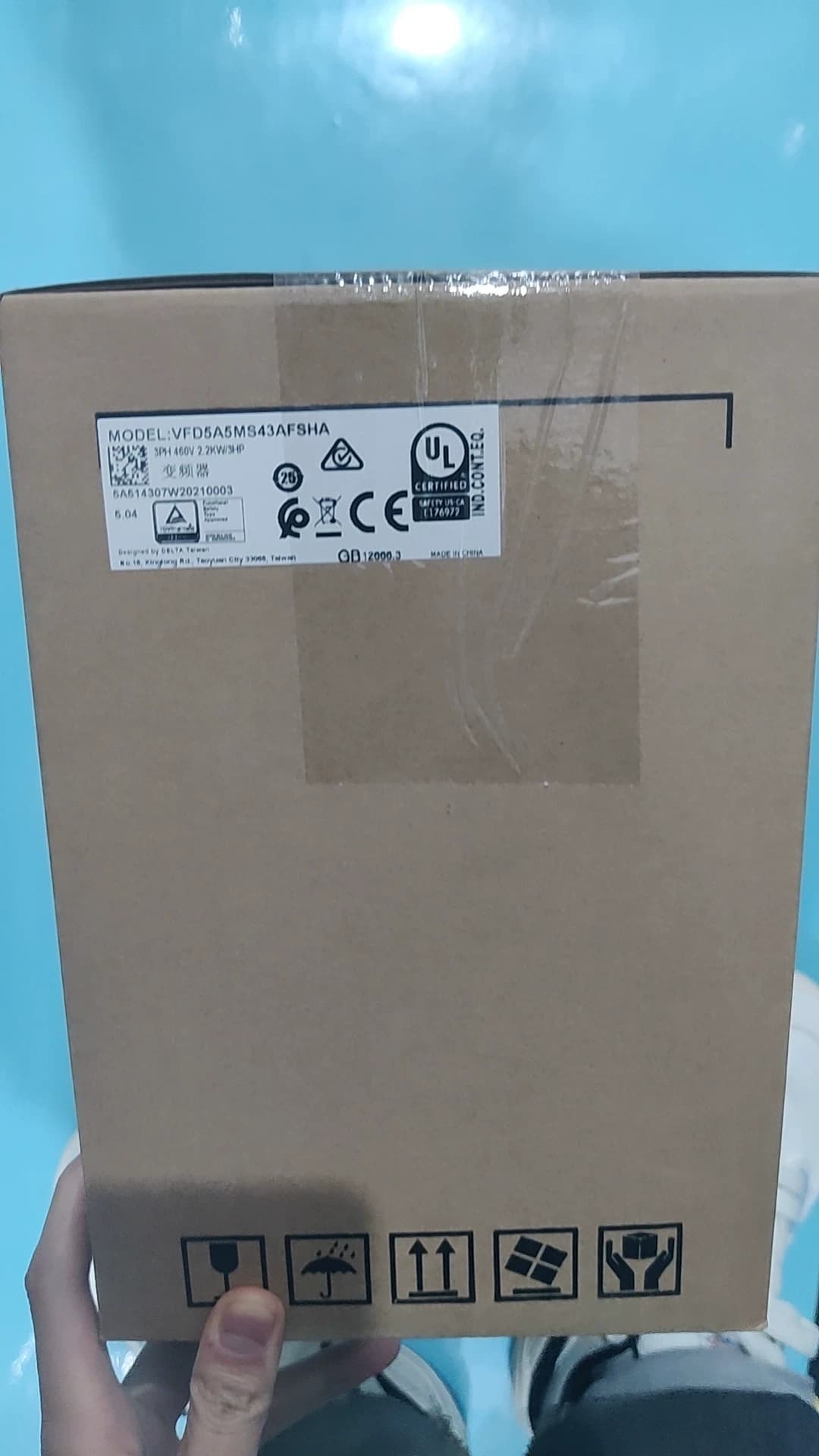 100% nuevo original y genuino Delta 380V 2.2KW VFD5A5MS43ANSAA Convertidores de frecuencia Servomotor
