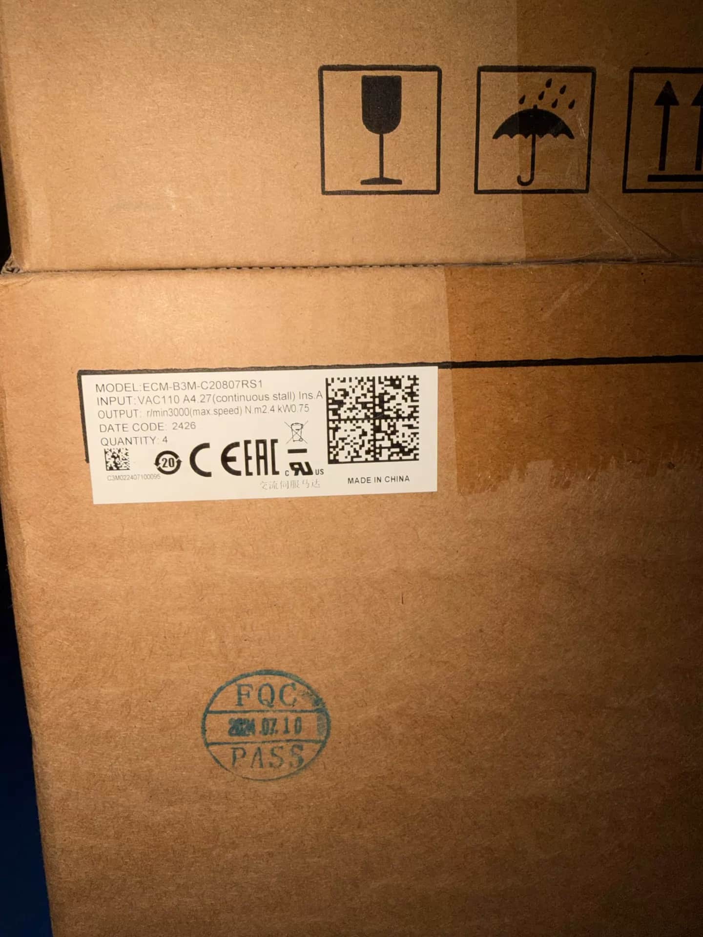 100% nuevo, original y genuino, servomotor Delta ECM-B3M-C20807RS1, convertidores de frecuencia