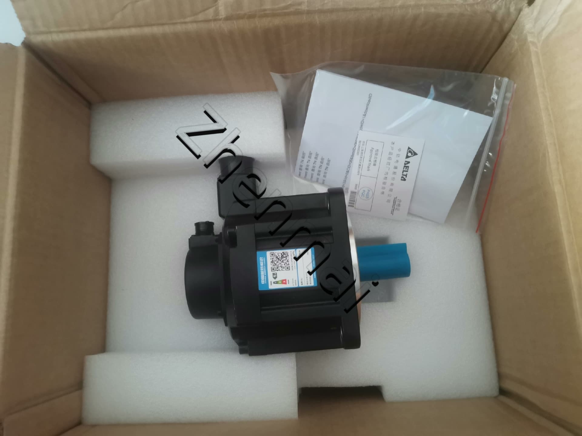 100% nuevo, original y genuino, servomotor Delta ECM-B3M-E21315RS1, convertidores de frecuencia