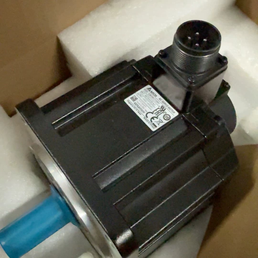 100% nuevo, original y genuino, servomotor Delta ECM-B3M-E21320RS1, convertidores de frecuencia