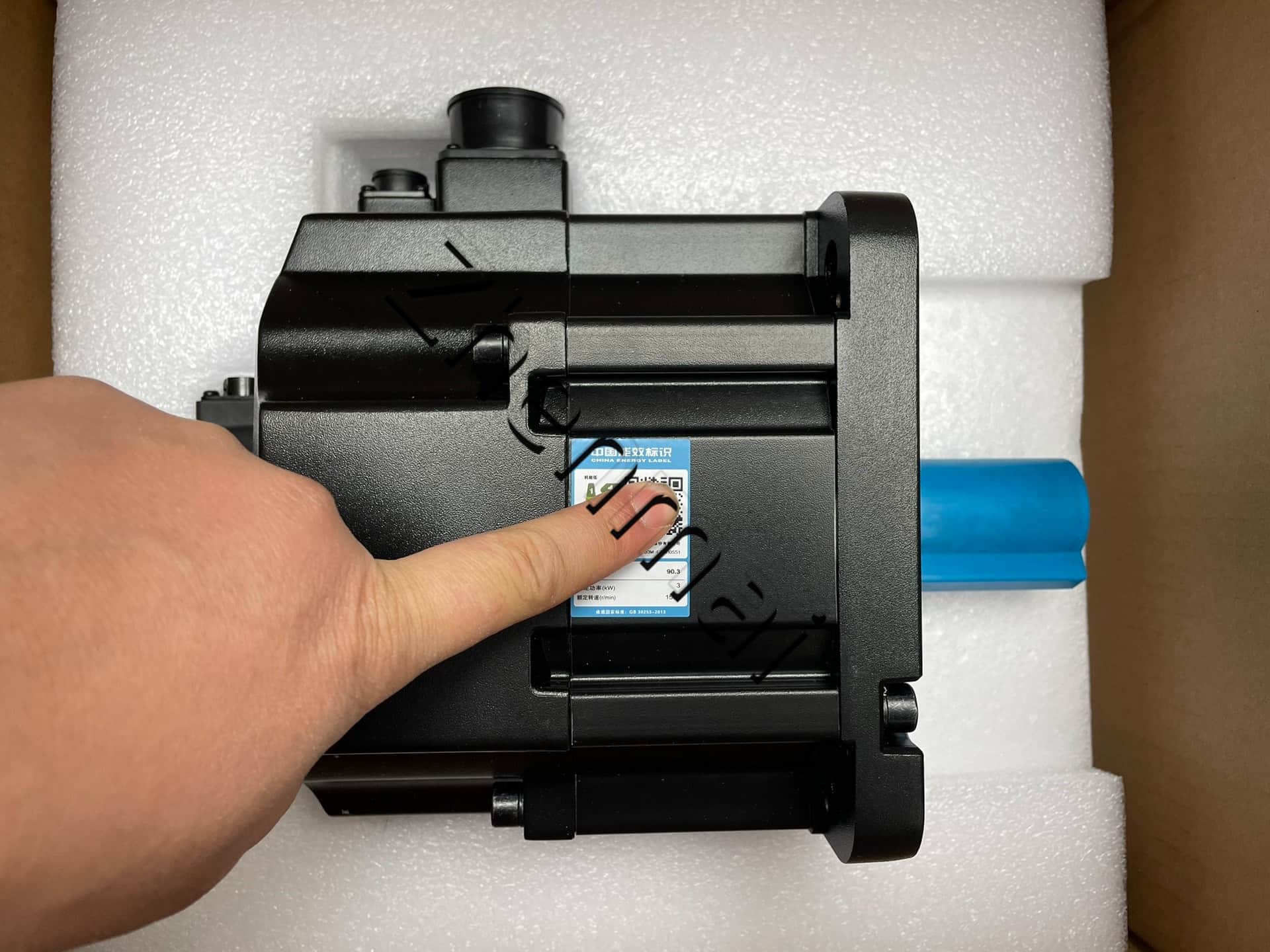 100% nuevo, original y genuino, servomotor Delta ECM-B3M-F21830SS1, convertidores de frecuencia