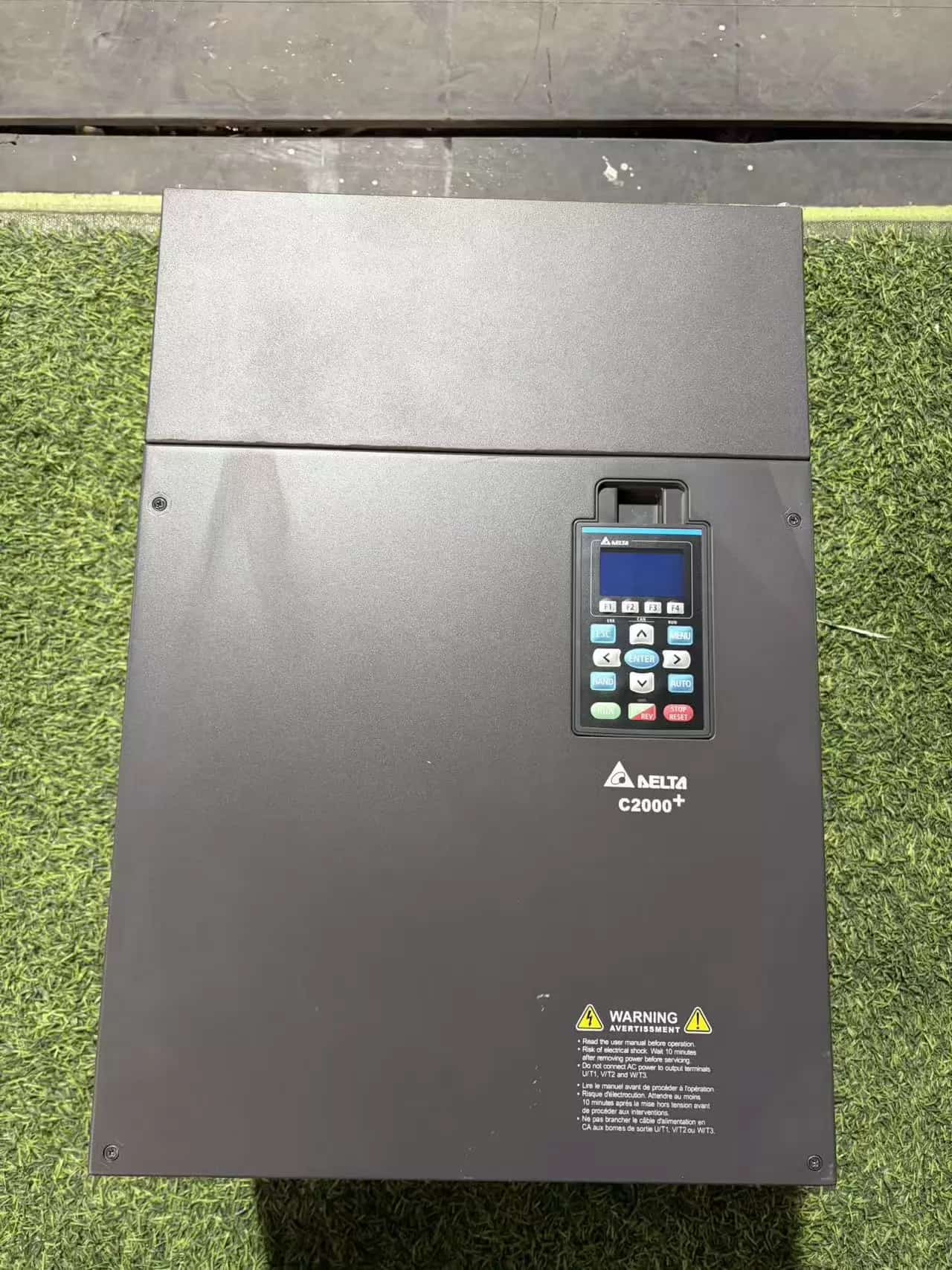 100% nuevo, original y genuino, servomotor Delta VFD1100C43A-00, convertidores de frecuencia
