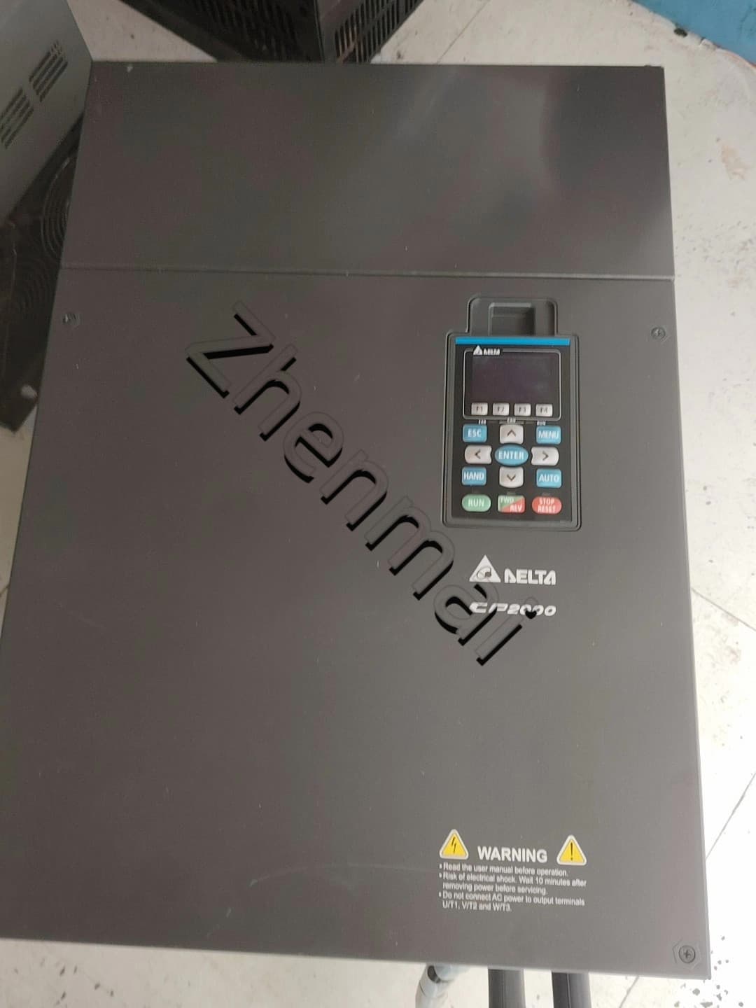 100% nuevo original y genuino Delta VFD1100CP43A-00 380V110KW convertidores de frecuencia servomotor