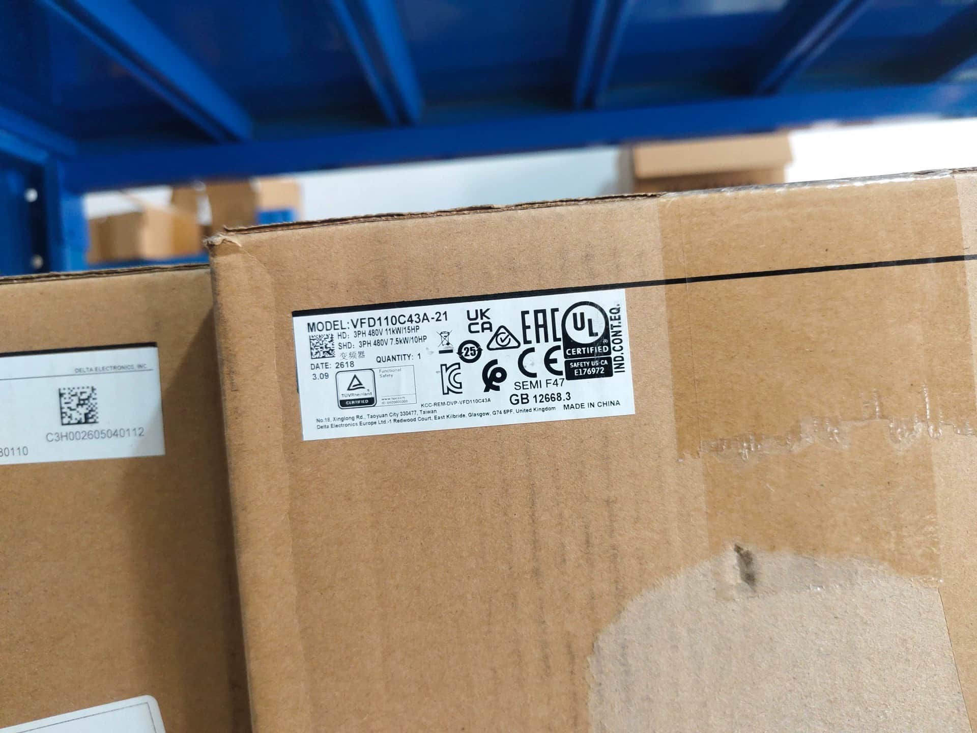 100% nuevo, original y genuino, servomotor Delta VFD110C43A-21, convertidores de frecuencia
