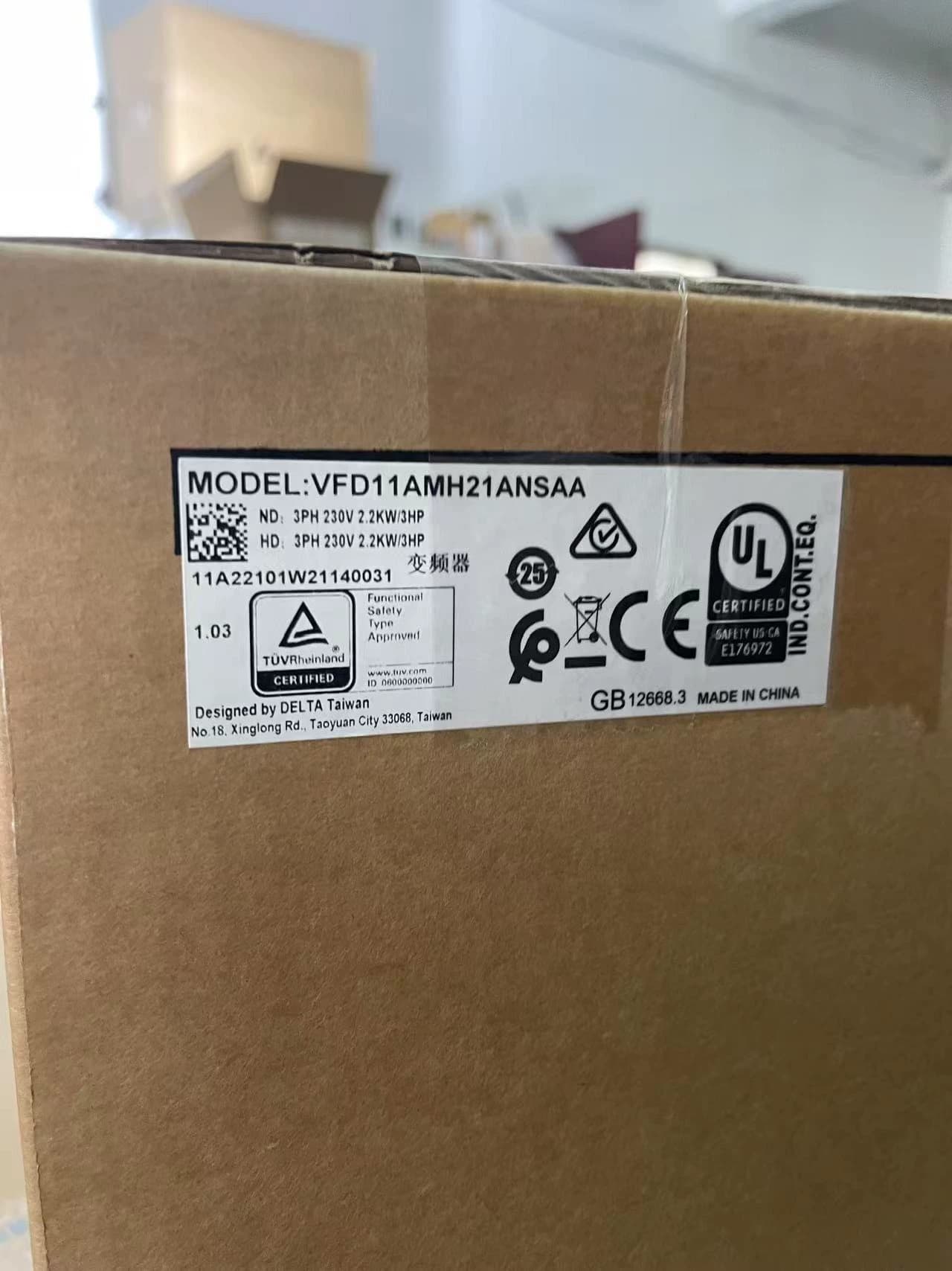 100% nuevo original y genuino Delta VFD11AMH21ANSAA 2.2KW 220V convertidores de frecuencia servomotor