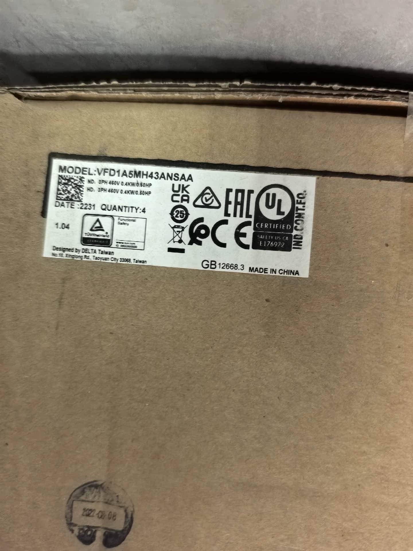 100% nuevo original y genuino Delta VFD1A5MH43ANSAA 0.4KW Convertidores de frecuencia Servomotor