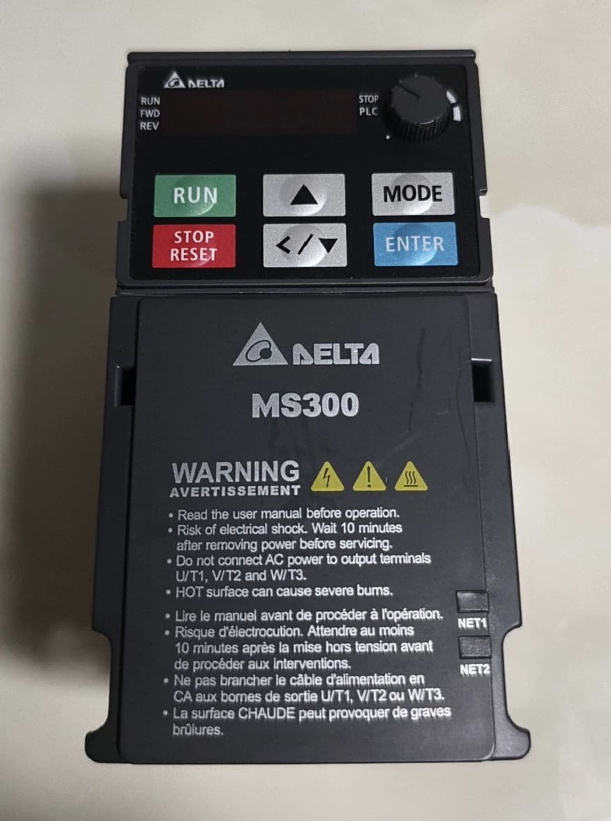 100% nuevo original y genuino Delta VFD2A8MS23ANSAA 220V/0.4KW Convertidores de frecuencia Servomotor