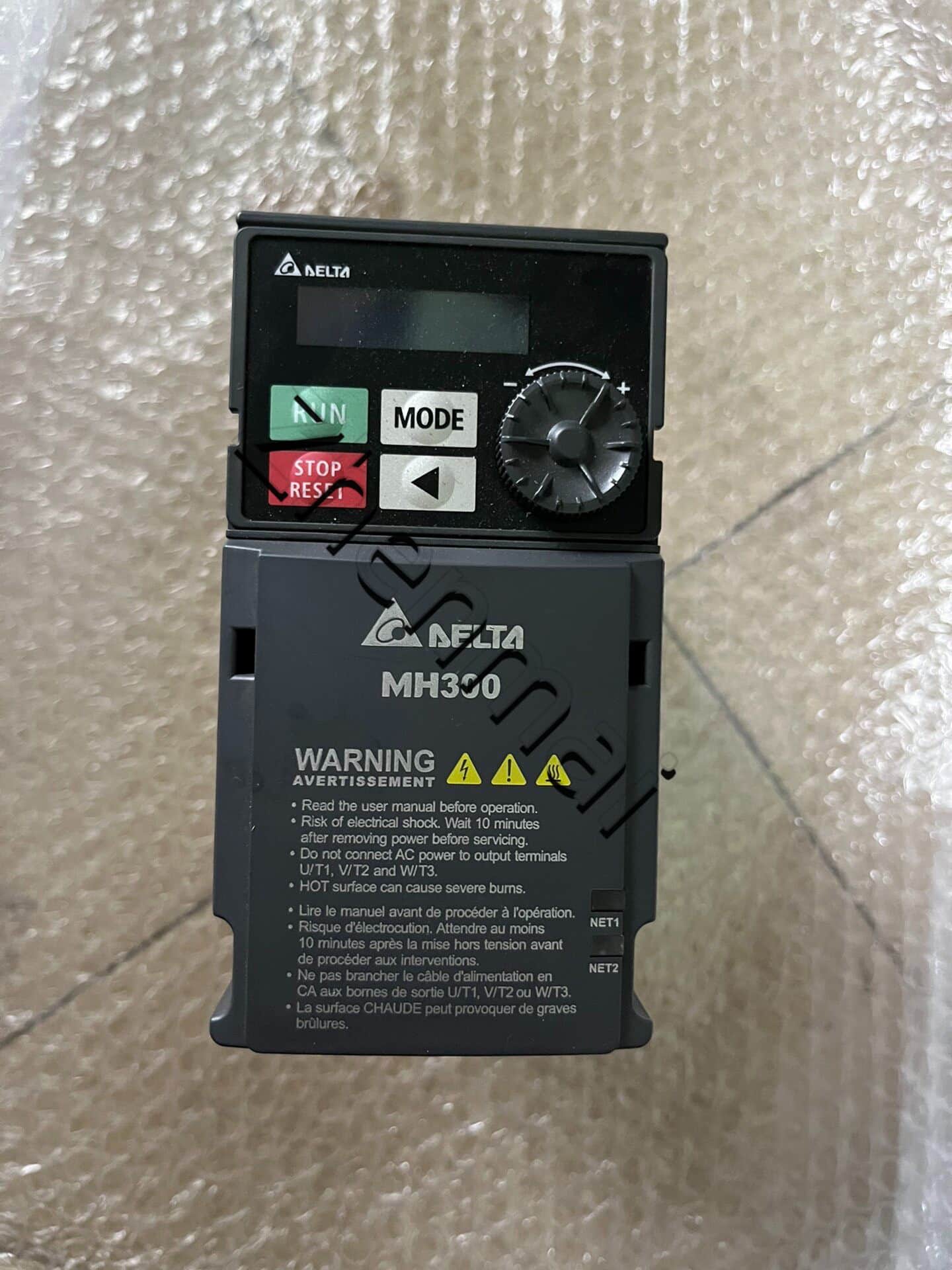 100% nuevo original y genuino Delta VFD3A0MH43ANSAA 0.75KW Convertidores de frecuencia Servomotor