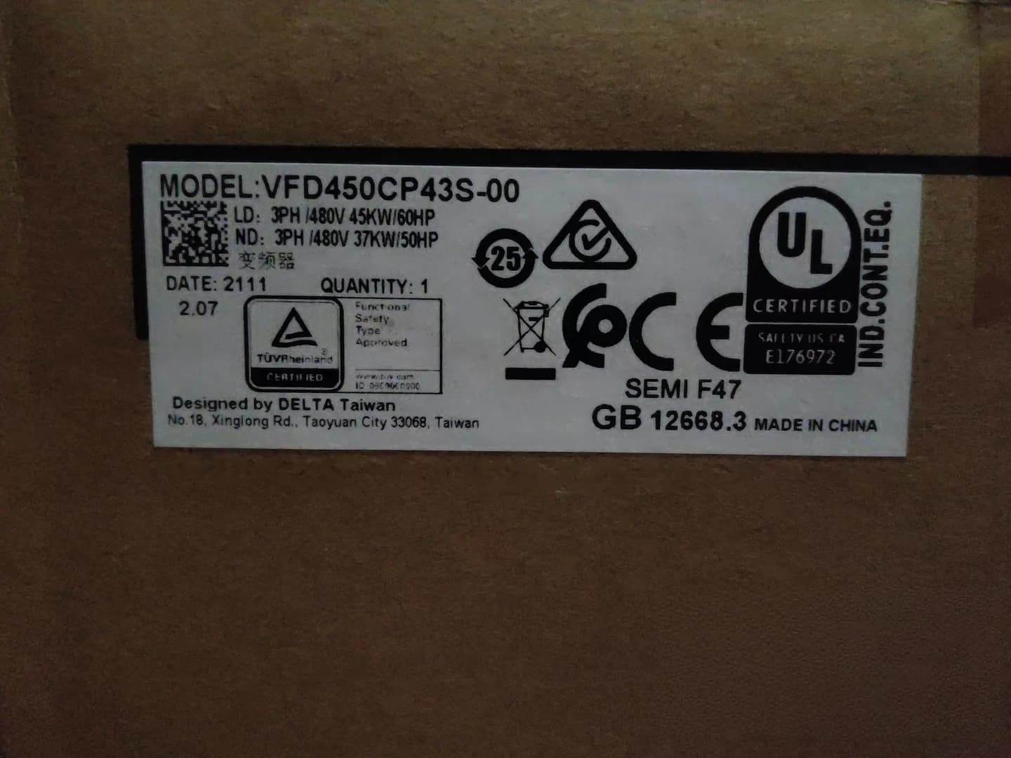 100% nuevo original y genuino Delta VFD450CP43S-00 380V45KW Convertidores de frecuencia Servomotor