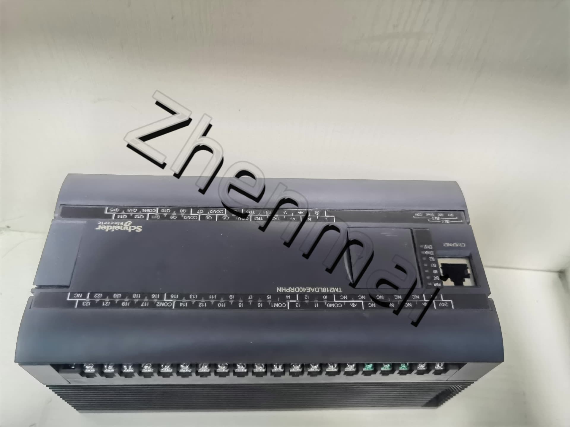 100% nuevo, original y genuino Schneider TM218LDAE40DRPHN Convertidores de frecuencia, disyuntores, contactores, dispositivos de protección
