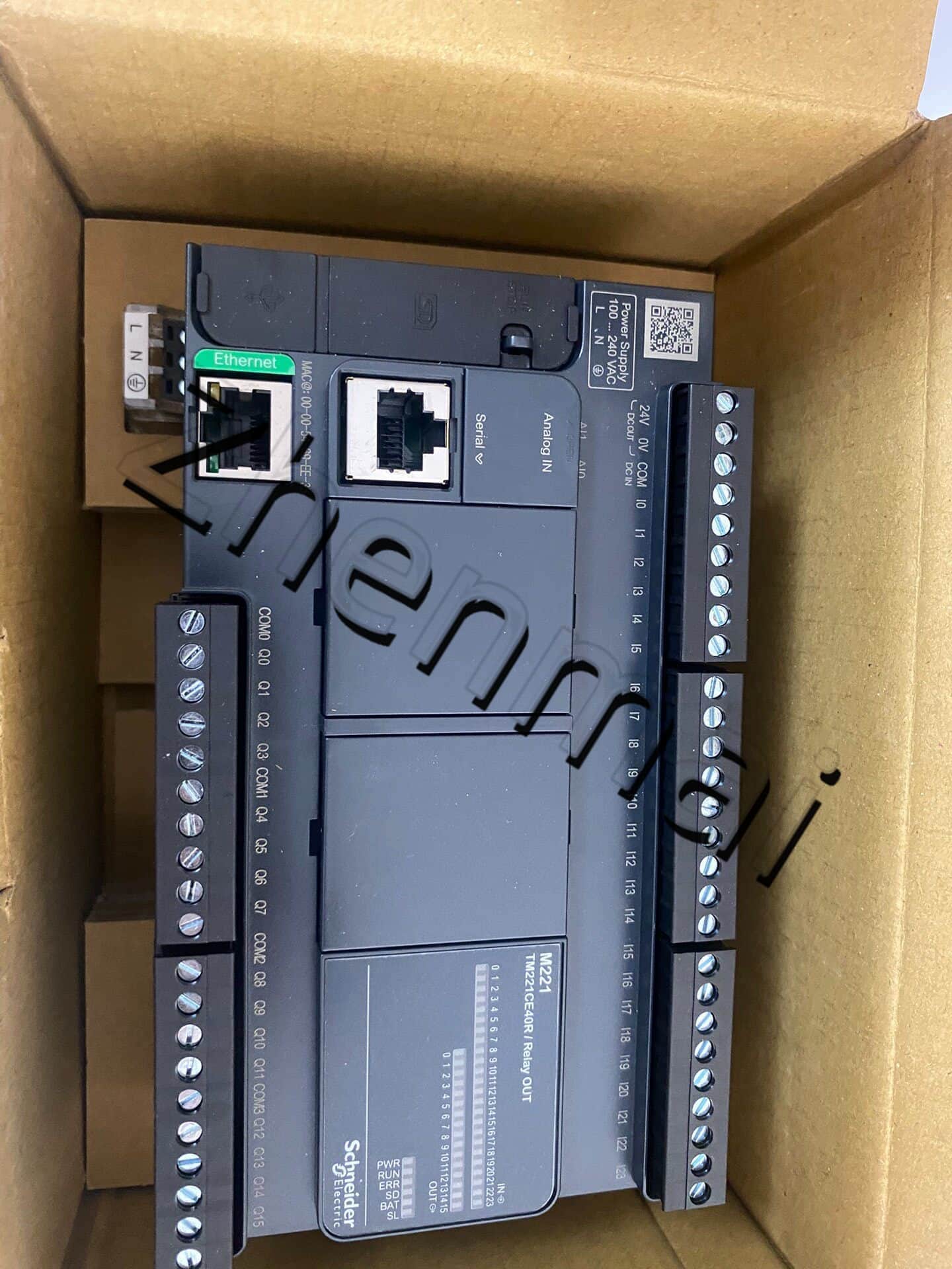 Convertidores de frecuencia, disyuntores, contactores y dispositivos de protección Schneider TM221CE40T 100% nuevos, originales y genuinos