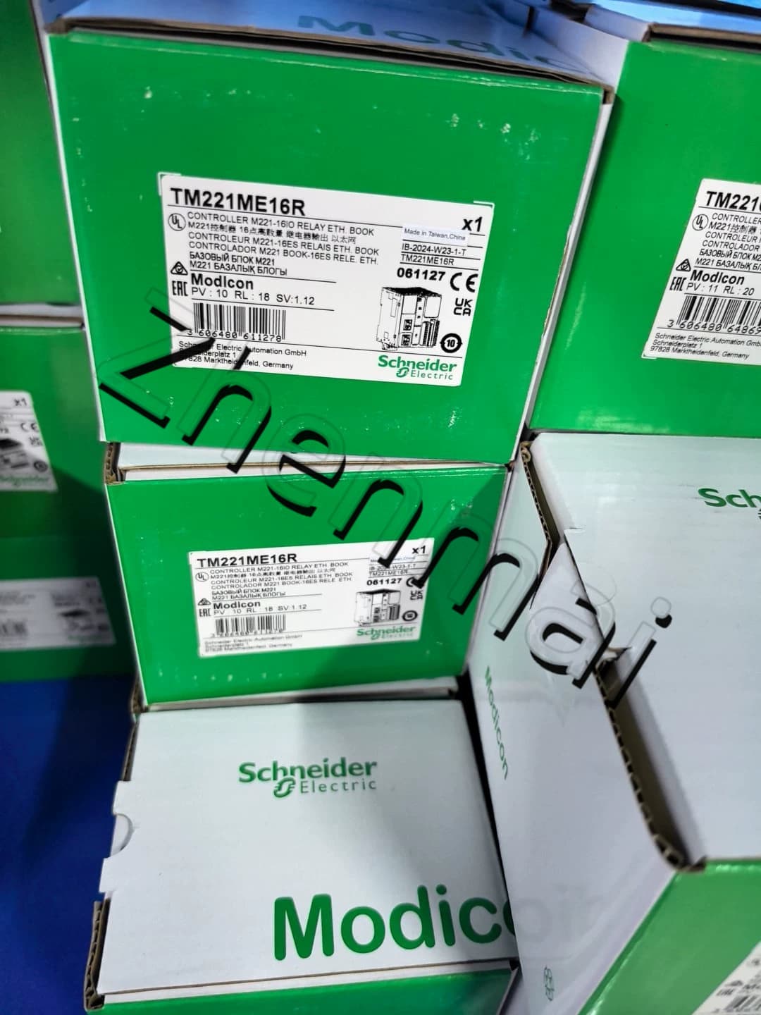 Convertidores de frecuencia, disyuntores, contactores y dispositivos de protección 100% nuevos, originales y genuinos Schneider TM221ME16R