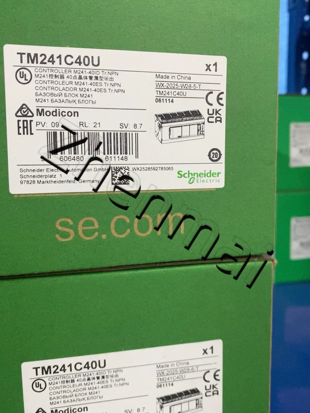 Convertidores de frecuencia, disyuntores, contactores y dispositivos de protección Schneider TM241C40U 100% nuevos, originales y genuinos