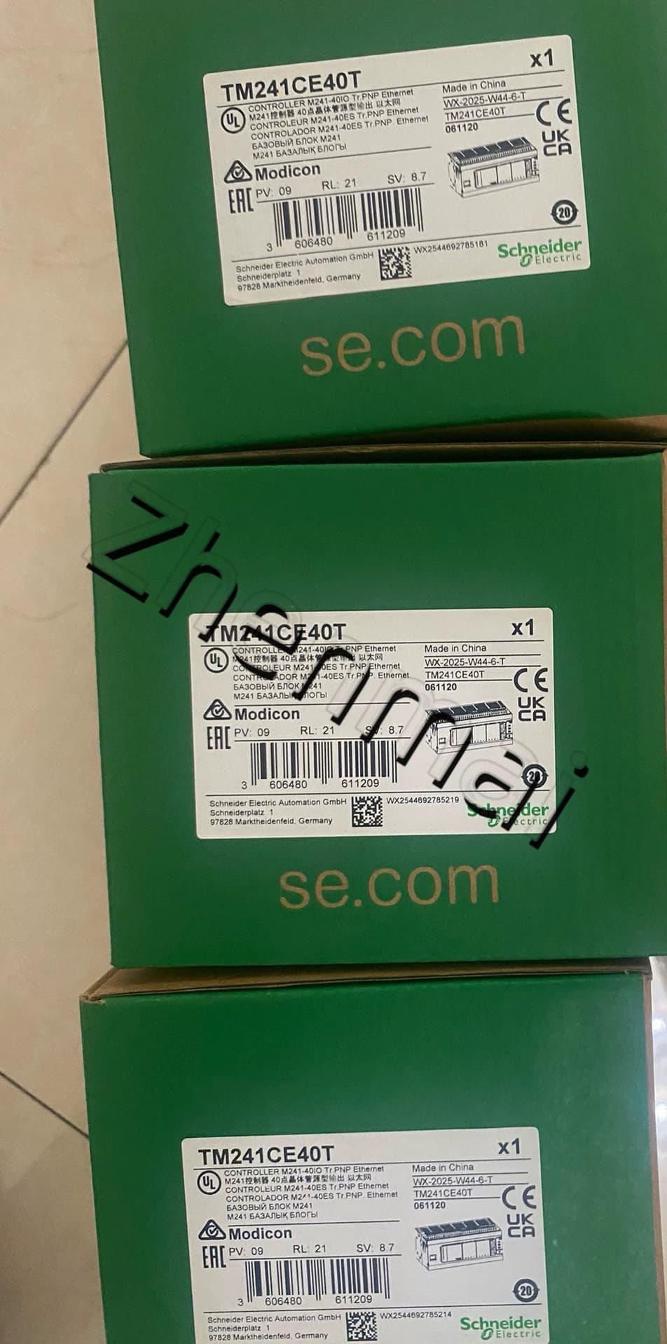 Convertidores de frecuencia, disyuntores, contactores y dispositivos de protección Schneider TM241CE40T 100% nuevos, originales y genuinos