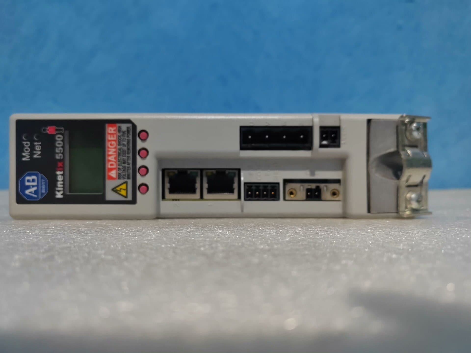 Servo 2198-H003-ERS Kinetix 5700, nuevo y genuino