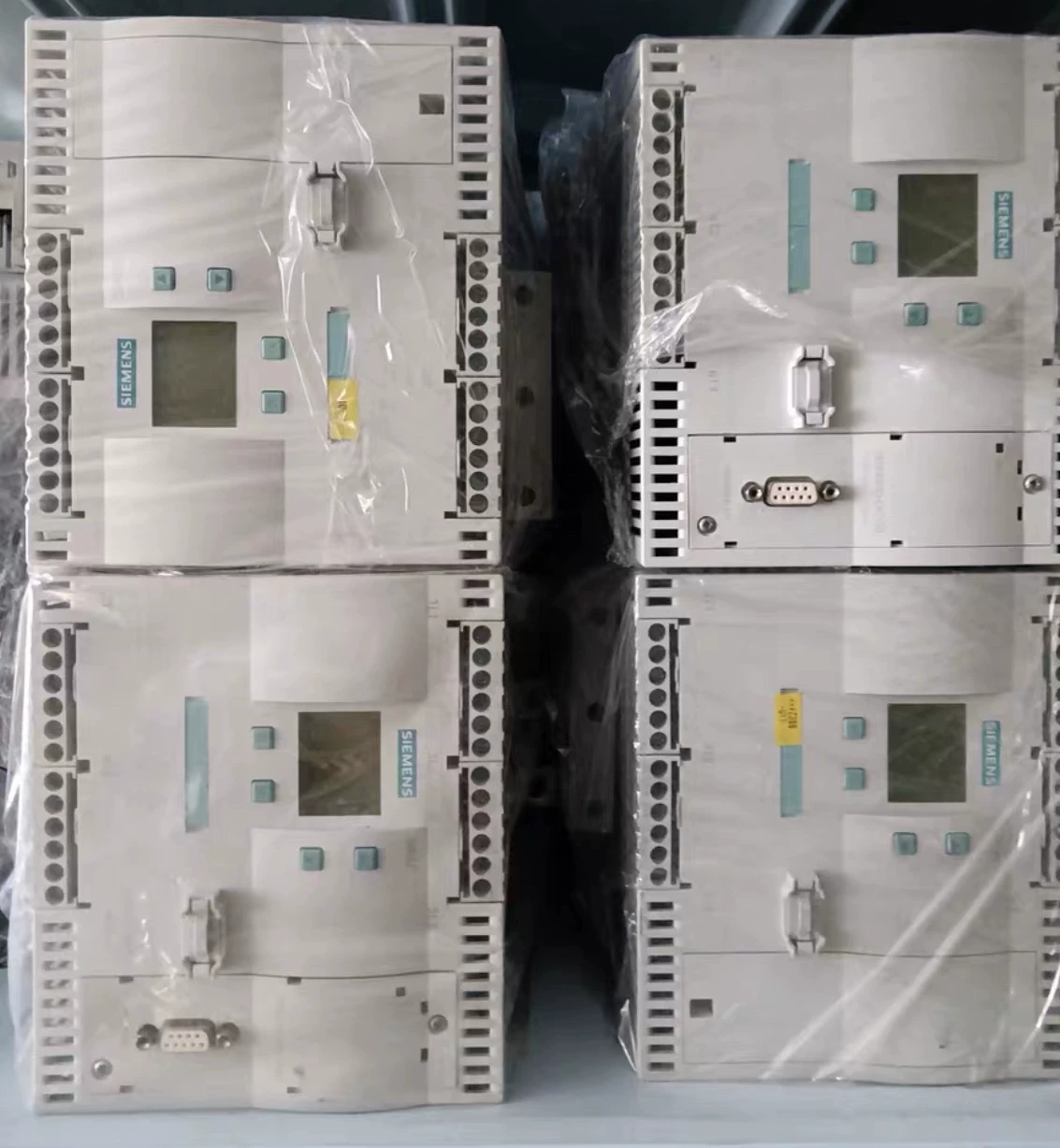 Arrancador suave Siemens 3RW4447-2BC34 nuevo, genuino y directo de fábrica ARRANCADOR SUAVE SIRIUS