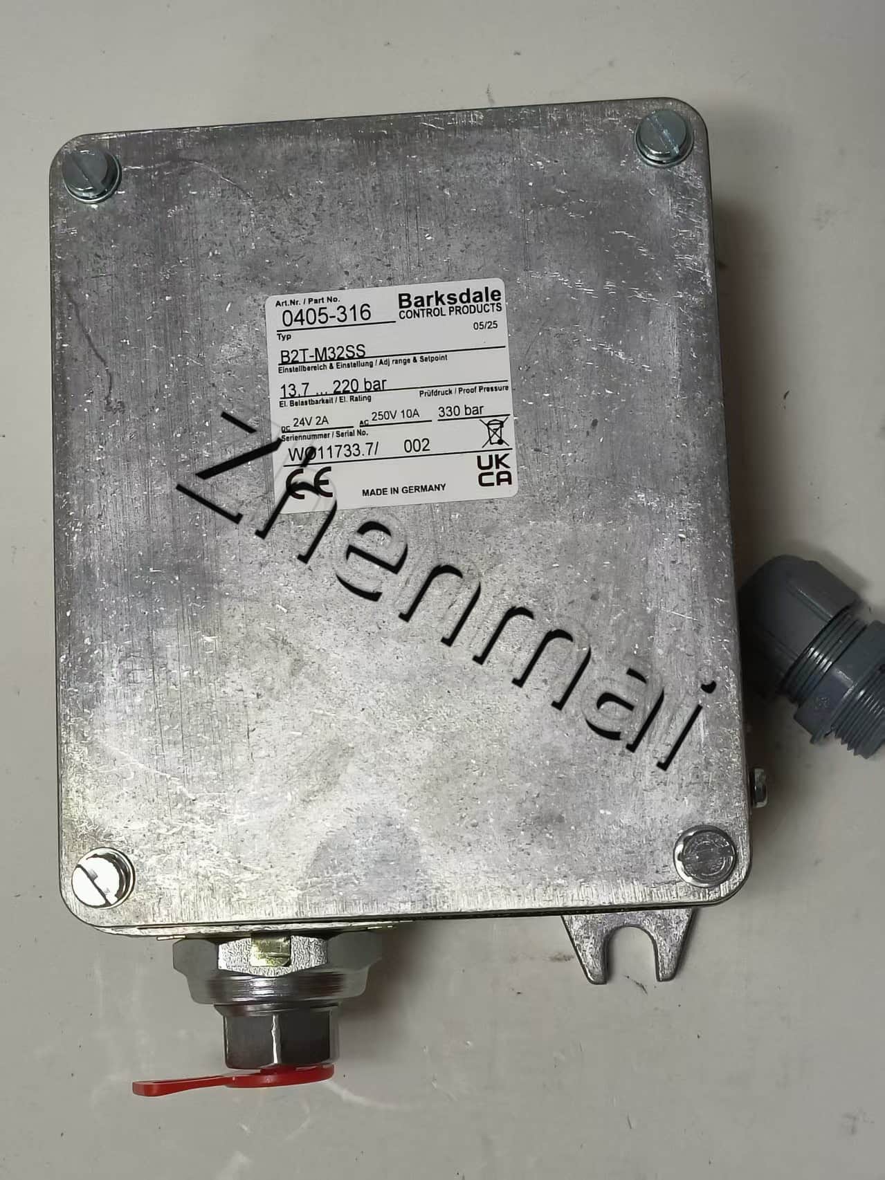 Nuevo Original Barksdale 0405-316 B2T-M32SS sensor de presión interruptor de nivel interruptor de flujo interruptor de presión envío rápido