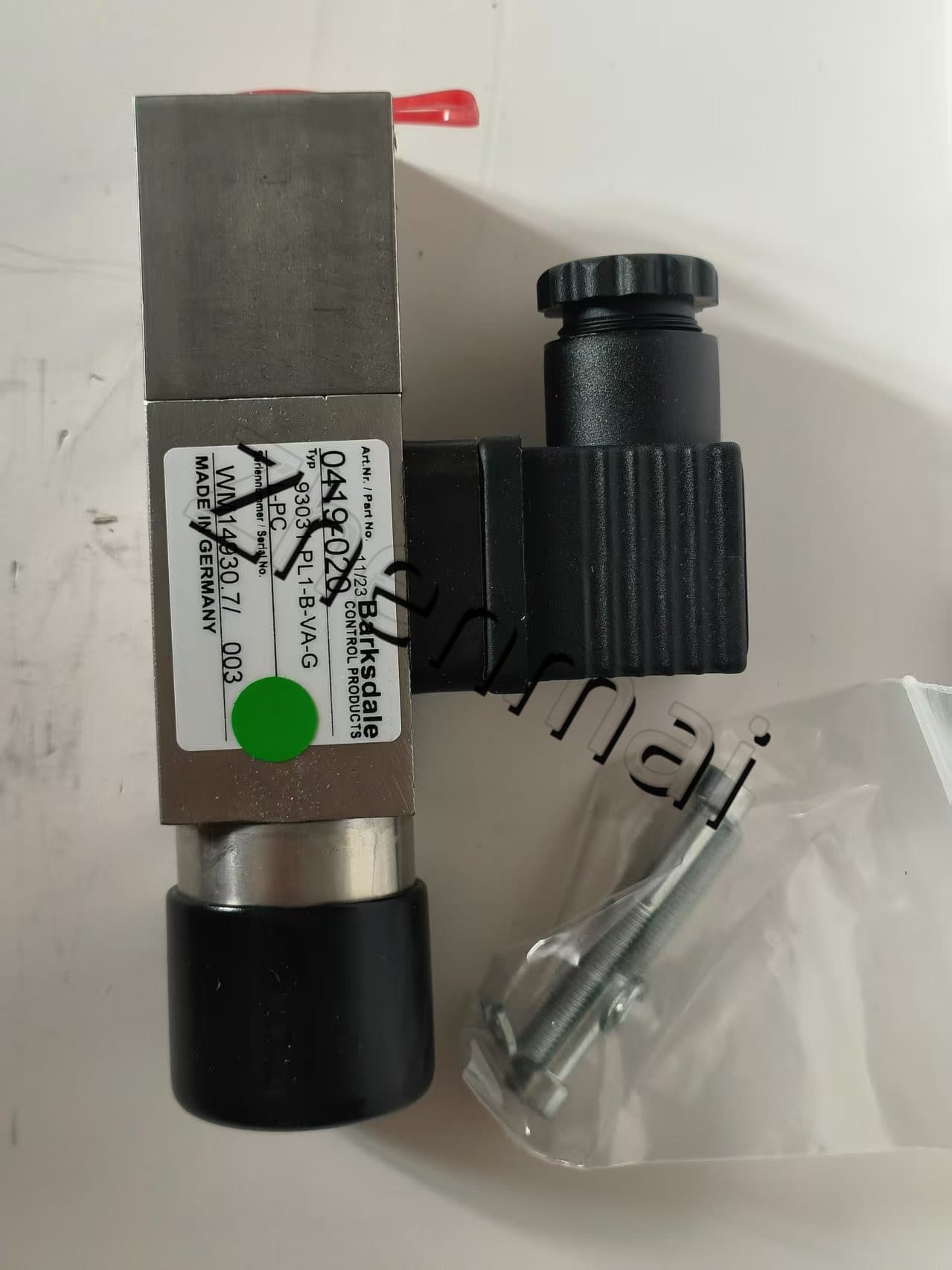 Nuevo Original Barksdale 0419-020 93031-PL1-B-VA-GL-PC Sensor de presión interruptor de nivel interruptor de flujo interruptor de presión envío rápido