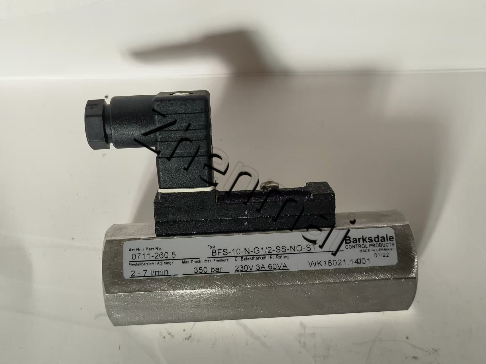 Nuevo y Original Barksdale 0711-260,5 sensor de presión interruptor de nivel interruptor de flujo interruptor de presión envío rápido