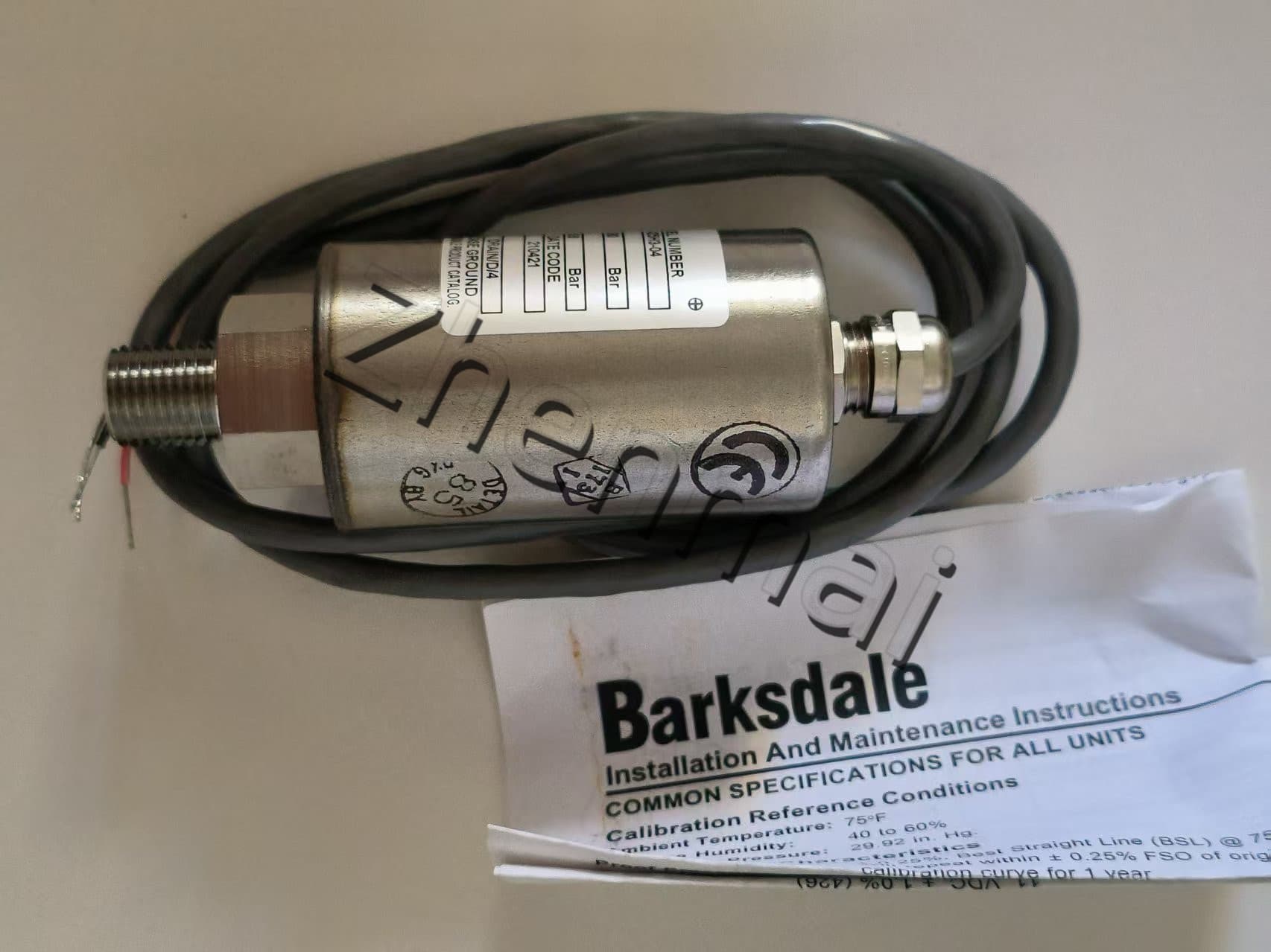 Nuevo y Original Barksdale 425H3-04 sensor de presión interruptor de nivel interruptor de flujo interruptor de presión envío rápido