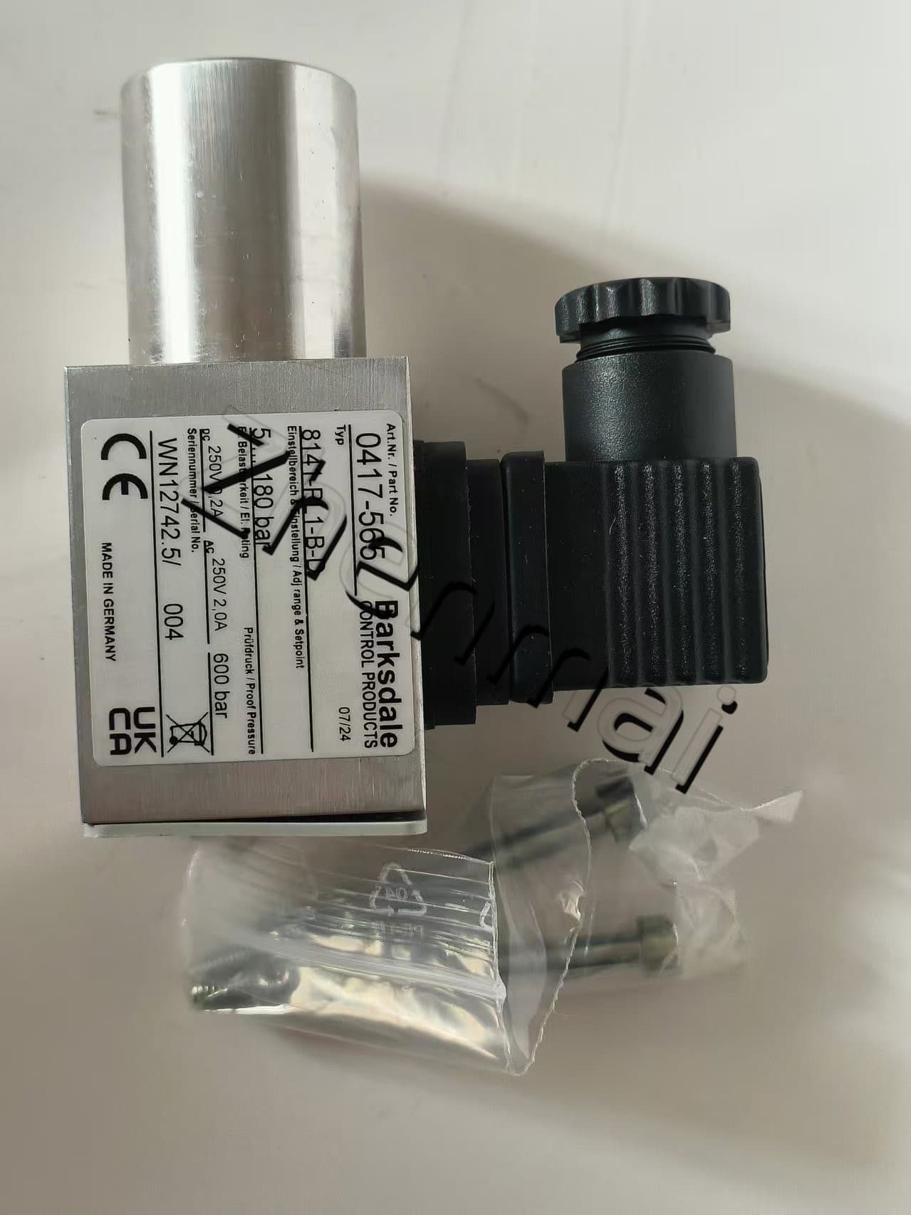 Nuevo Original Barksdale 8141-PL1-B-D 0417-565 sensor de presión interruptor de nivel interruptor de flujo interruptor de presión envío rápido