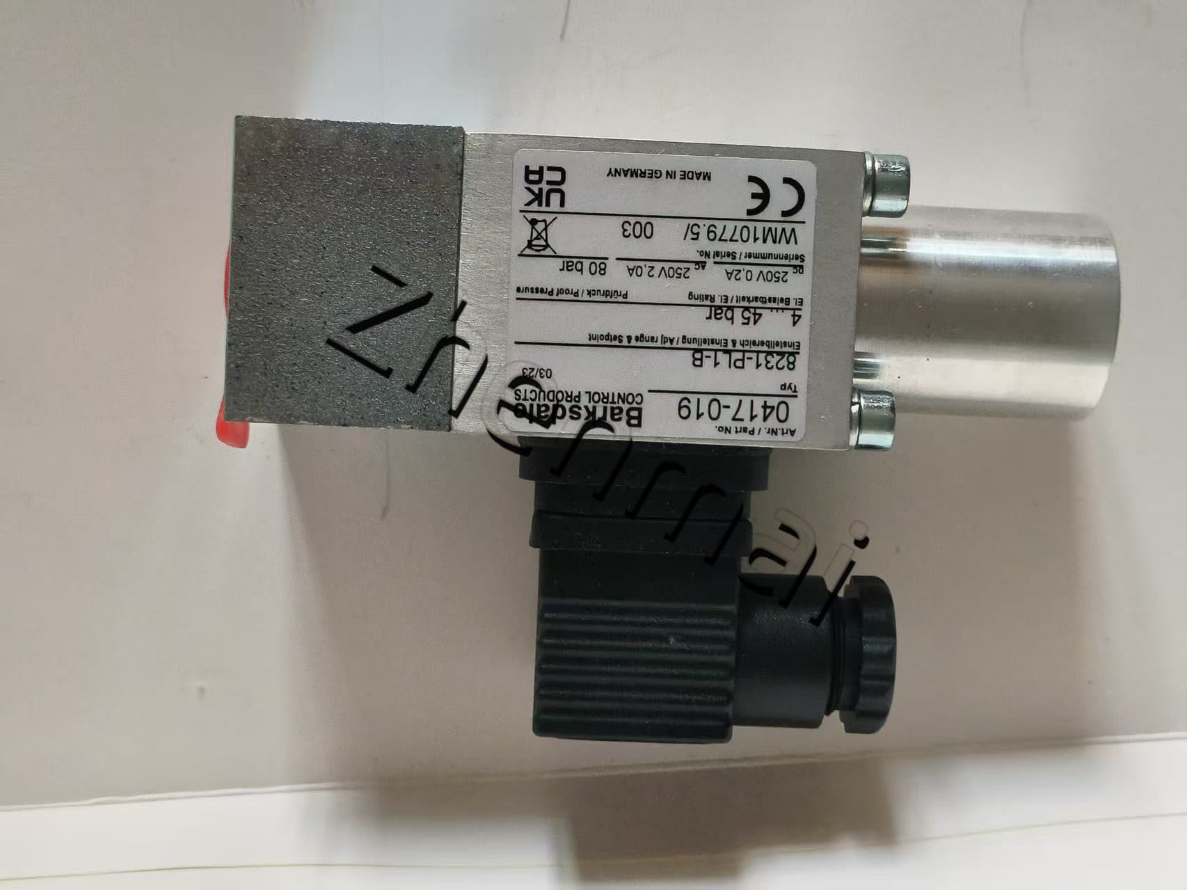 Nuevo Original Barksdale 8231-PL1-B 0417-019 sensor de presión interruptor de nivel interruptor de flujo interruptor de presión envío rápido