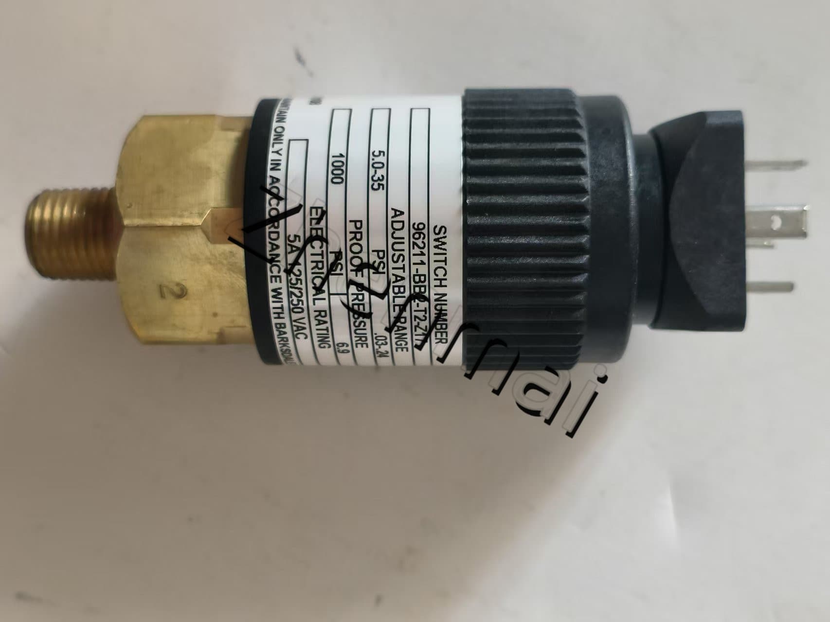 Nuevo Original Barksdale 96211-BB2-T2-Z17 sensor de presión interruptor de nivel interruptor de flujo interruptor de presión envío rápido