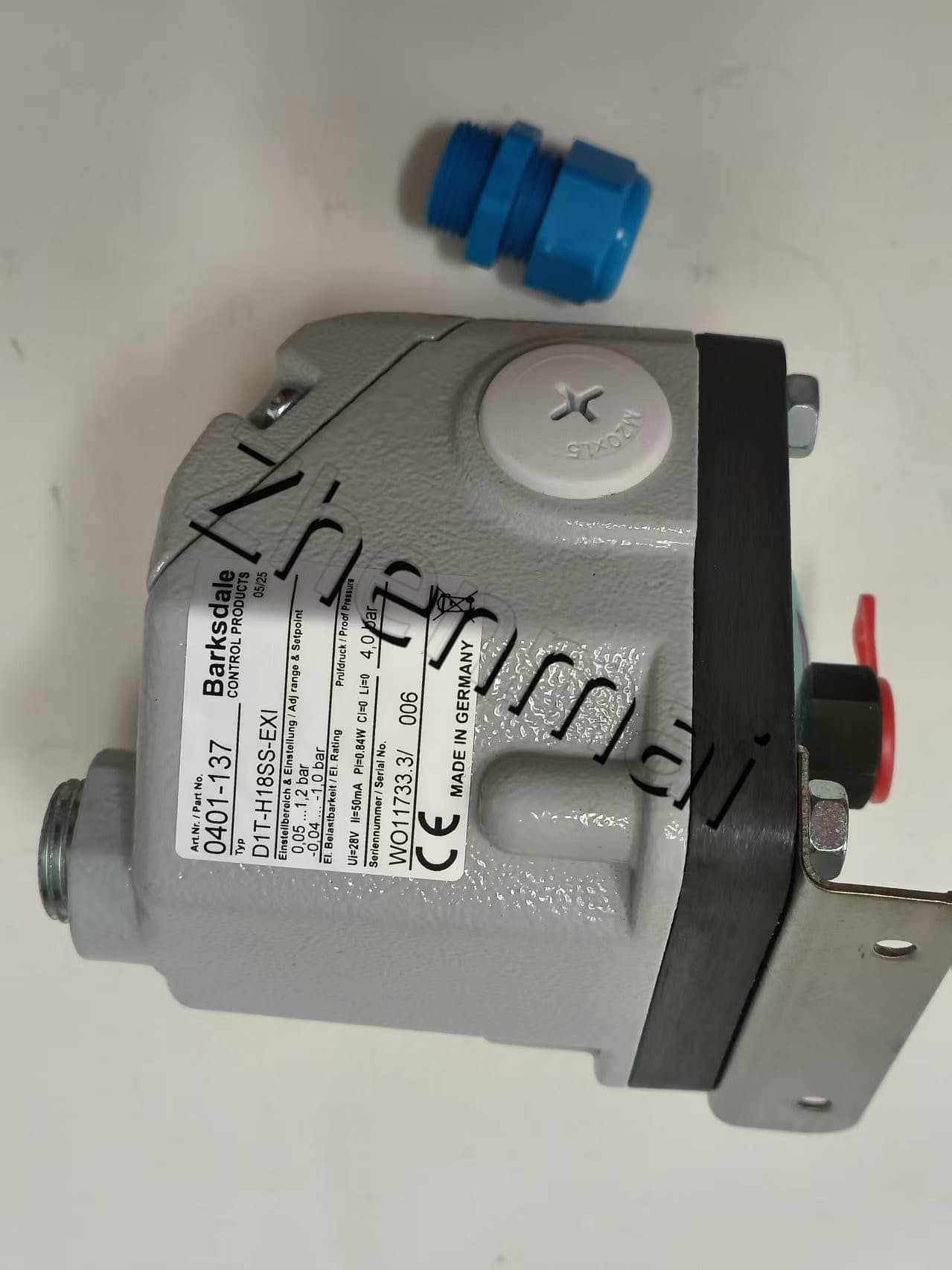 Nuevo Original Barksdale D1T-H18SS-EXI 0401-137 sensor de presión interruptor de nivel interruptor de flujo interruptor de presión envío rápido