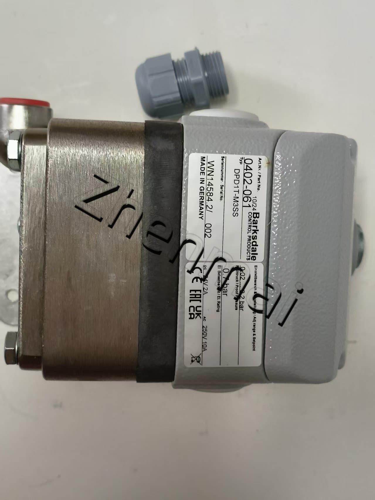Nuevo y Original Barksdale DPD1T-M3SS sensor de presión interruptor de nivel interruptor de flujo interruptor de presión envío rápido