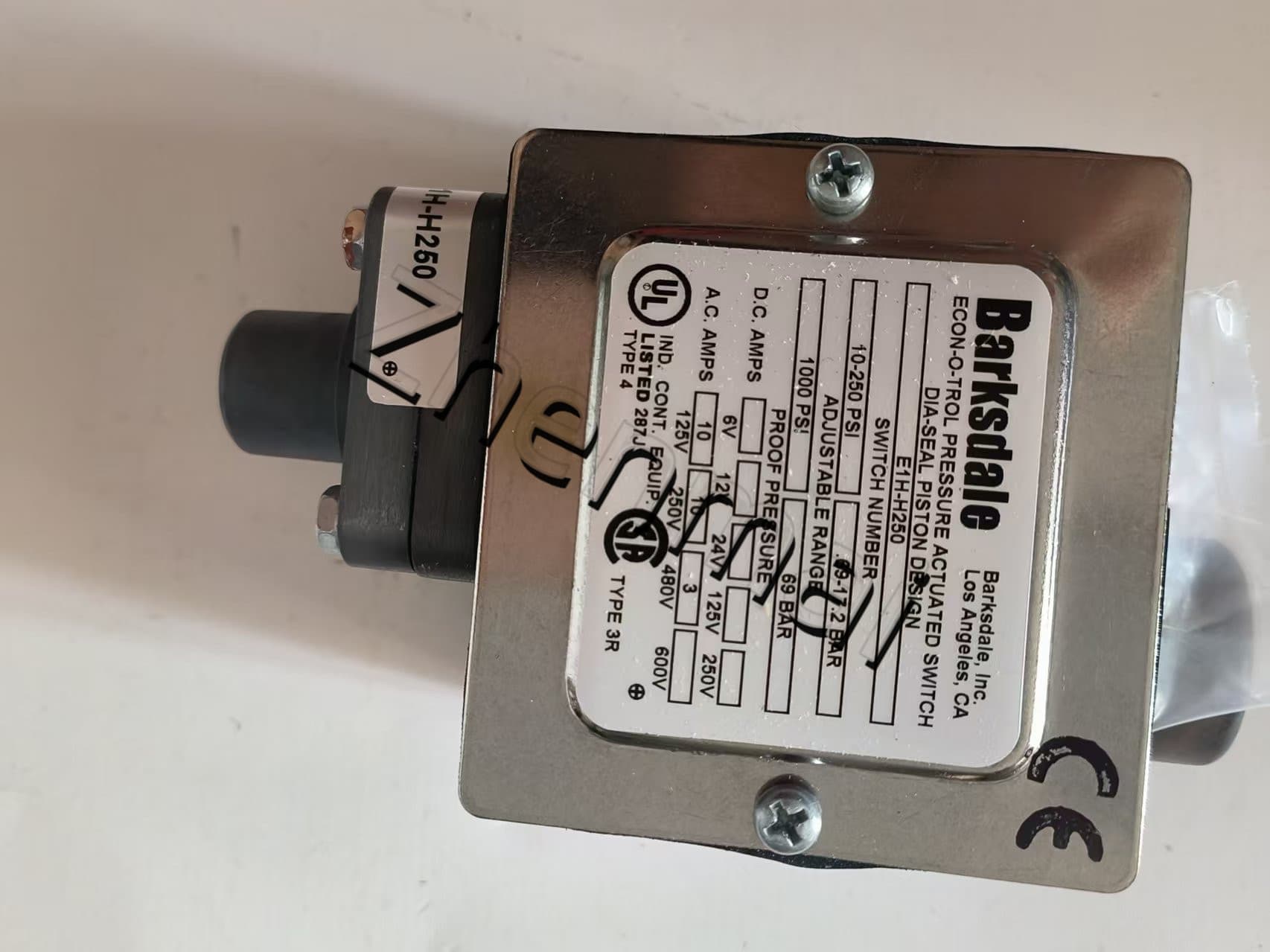 Nuevo y Original Barksdale E1H-H250 sensor de presión interruptor de nivel interruptor de flujo interruptor de presión envío rápido