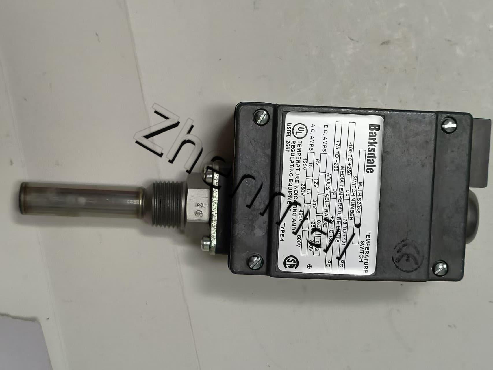 Nuevo y Original Barksdale ML1H-S203S sensor de presión interruptor de nivel interruptor de flujo interruptor de presión envío rápido