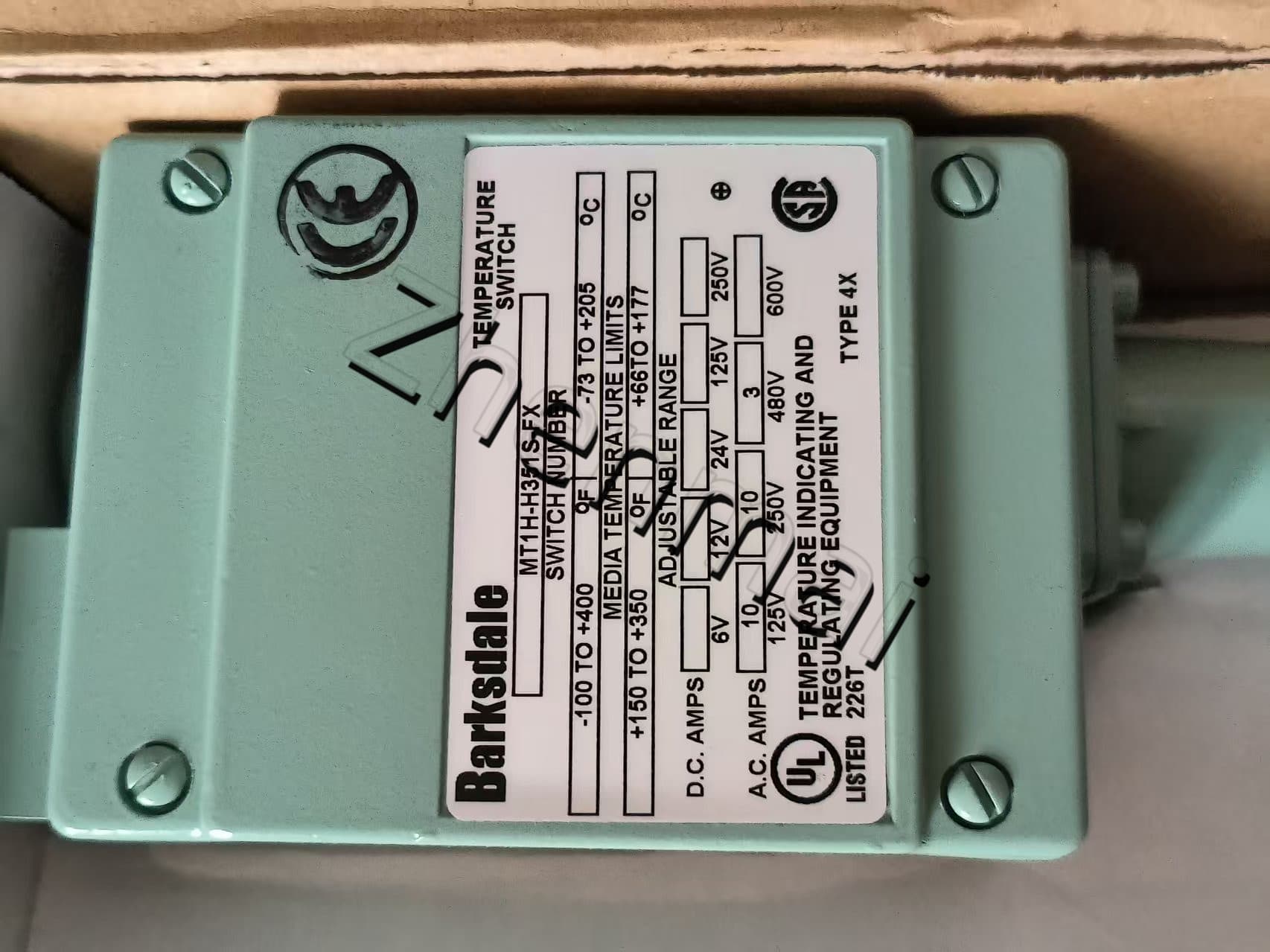 Nuevo Original Barksdale MT1H-H351S-FX sensor de presión interruptor de nivel interruptor de flujo interruptor de presión envío rápido