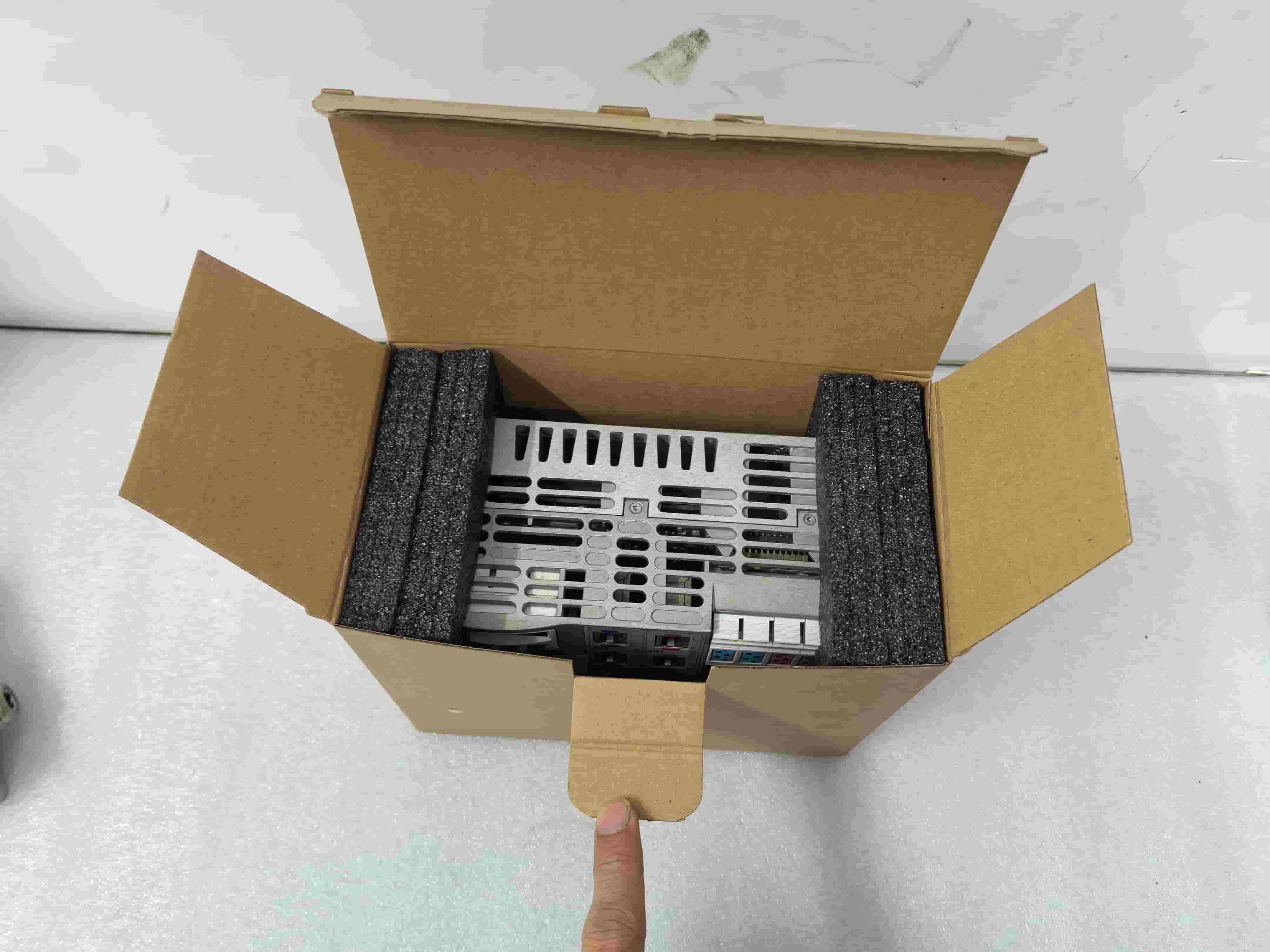 Nuevo servomotor Original Bosch Rexroth CML45.1-3P-504-NA-NNNN-NW servomotor envío rápido
