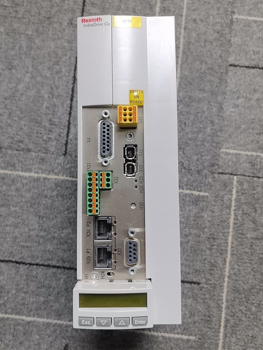 Nuevo servomotor Original Bosch Rexroth HCS01.1E-W0018-A-03-B-ET-EC-EP-S4-NN-FW servomotor envío rápido
