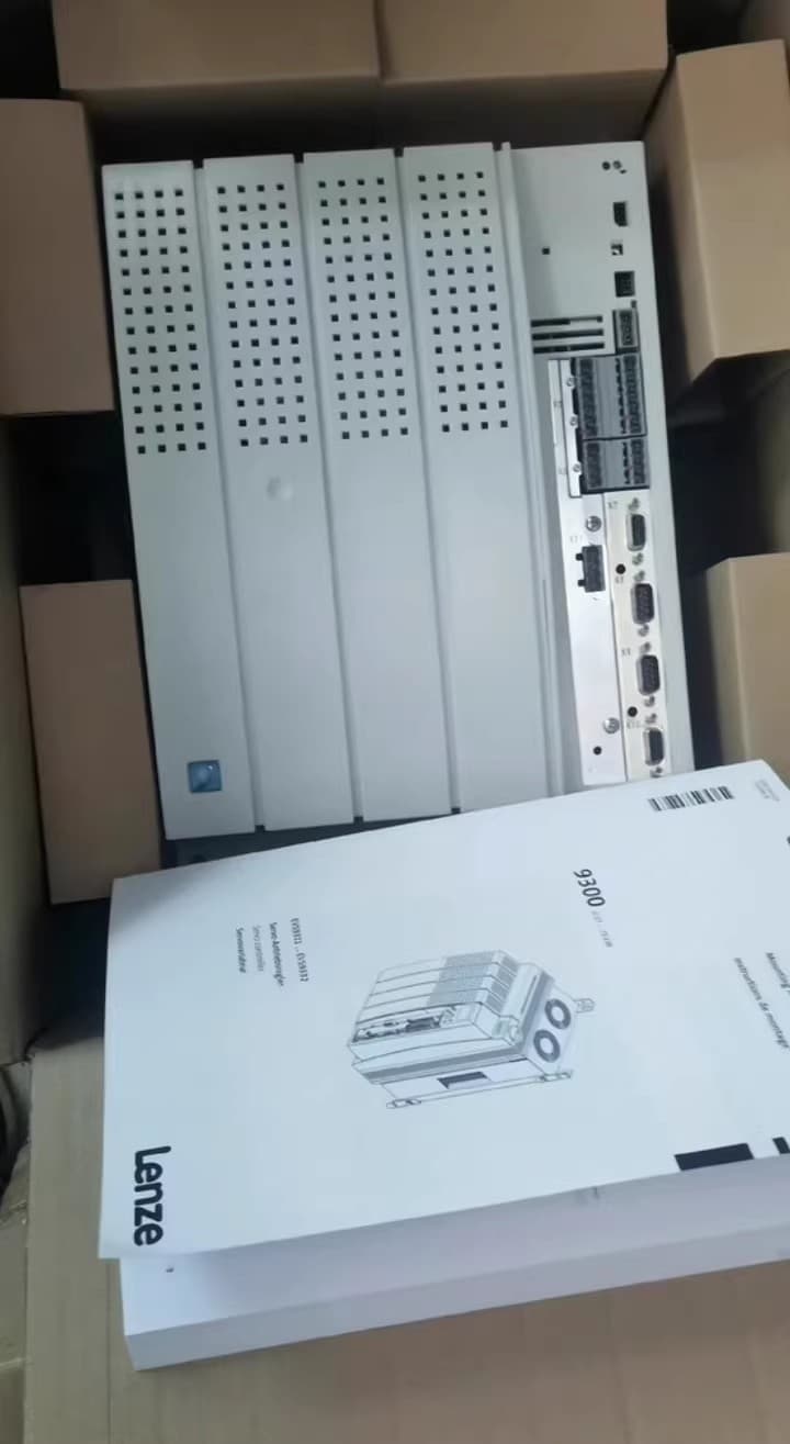 Nuevo y genuino módulo de E/S industrial Lenze E82ZAFAC FedEx DHL envío rápido