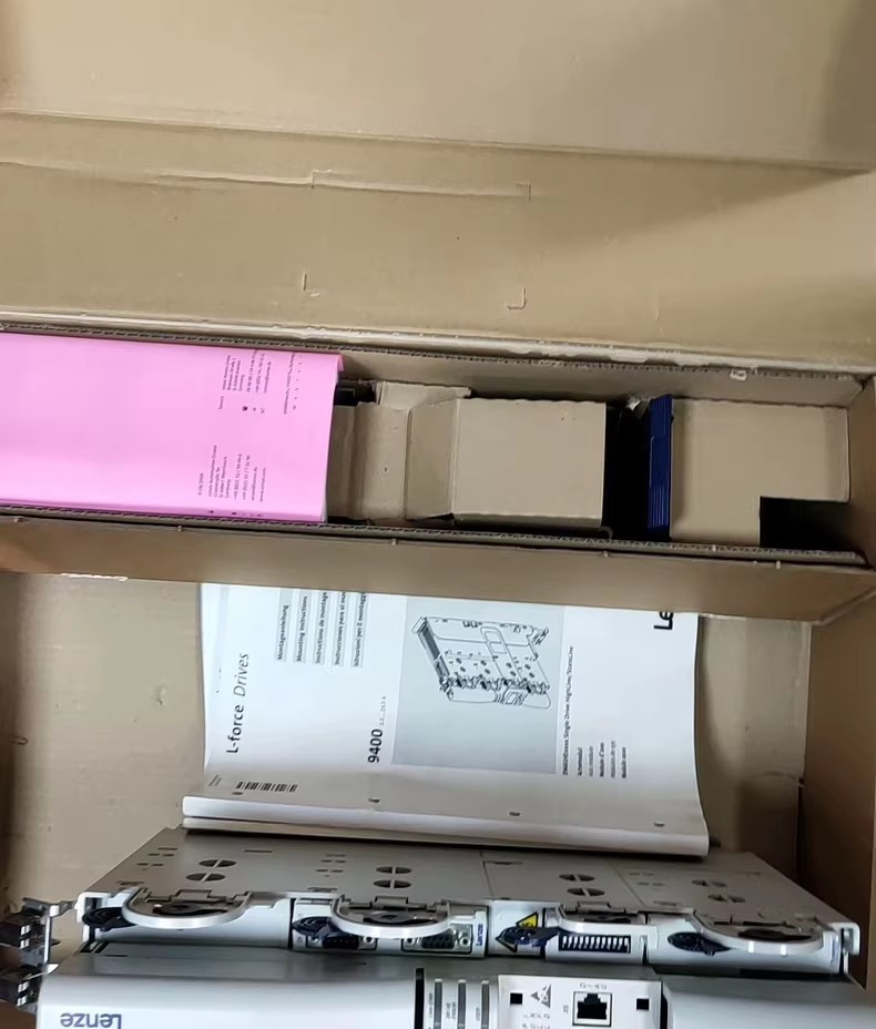 Nuevo y genuino módulo de E/S industrial Lenze E94ASHE0044 FedEx DHL envío rápido