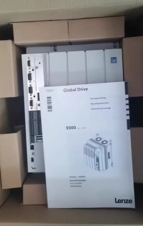 Nuevo y genuino módulo de E/S industrial Lenze EVS9326-EVS004 FedEx DHL envío rápido